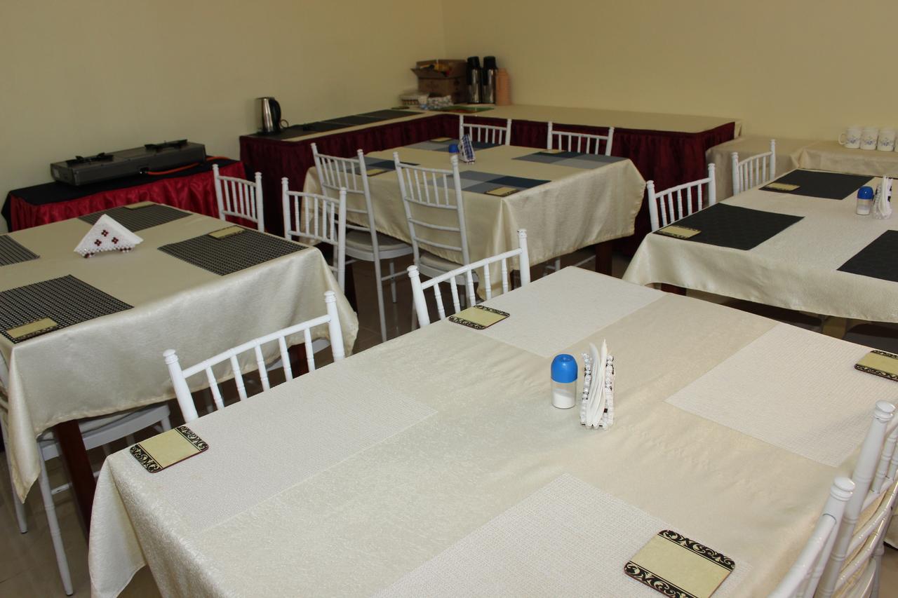 Gees Inn Nakuru Exterior photo